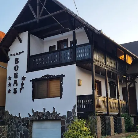 Bed & Breakfast Pensiunea Bogas